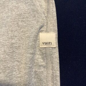 Vuori Woman’s Heather Gray Joggers